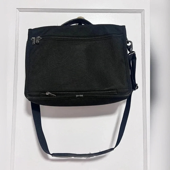 Tumi Messenger Work Everyday Bag - Picture 6 of 6